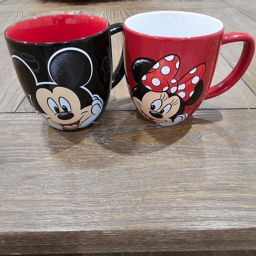 Disney Minnie Mouse & Mickey Mouse Coffee Mugs - Picture 3 of 6